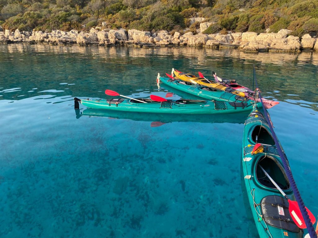 Işık Kıyısı Tekne Konaklamalı Deniz Kanosu Turu